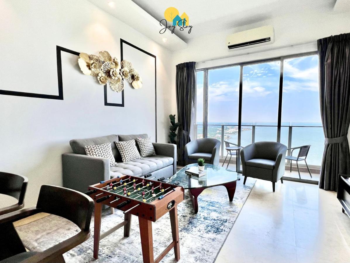 Pangsapuri New! Silverscape L Luxury 3br L B2503 L 6-11pax L Seaview L Infinity Pool L Jonkerst L City Centre By Jay