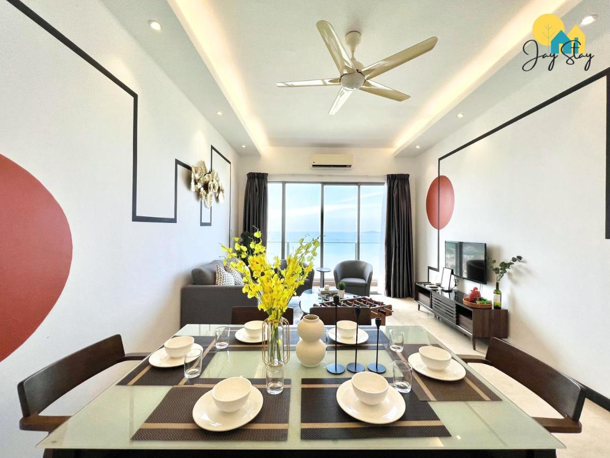 Pangsapuri New! Silverscape L Luxury 3br L B2503 L 6-11pax L Seaview L Infinity Pool L Jonkerst L City Centre By Jay Malacca