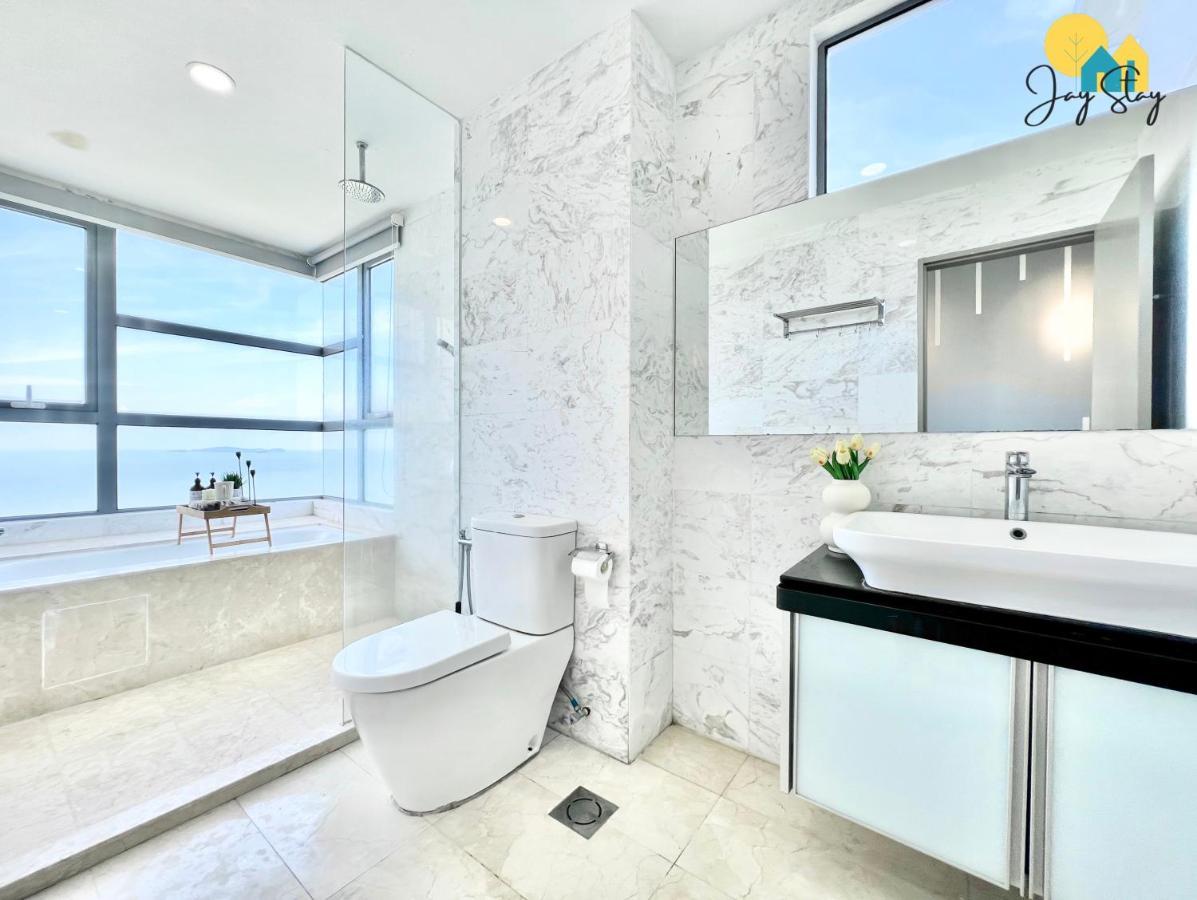 New! Silverscape L Luxury 3br L B2503 L 6-11pax L Seaview L Infinity Pool L Jonkerst L City Centre By Jay